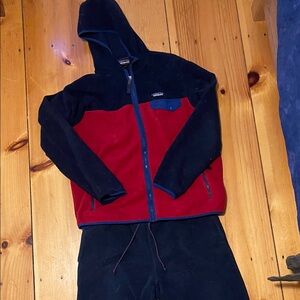 Patagonia Blue & Red Hooded Fleece Set